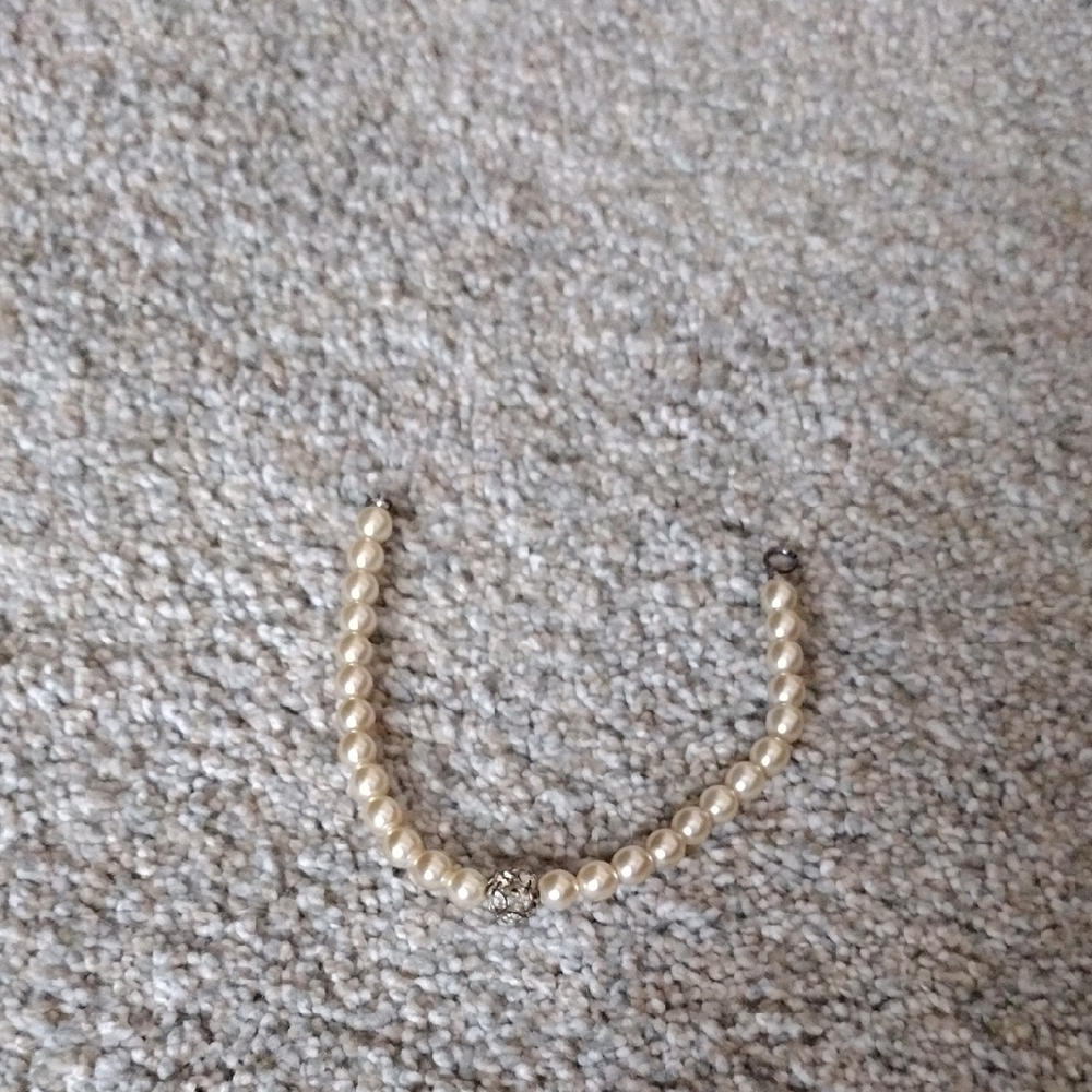 Classic Pearl Bracelet with Silver Bead